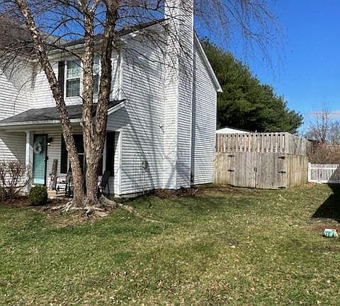 5th image of 138 Old Post Rd