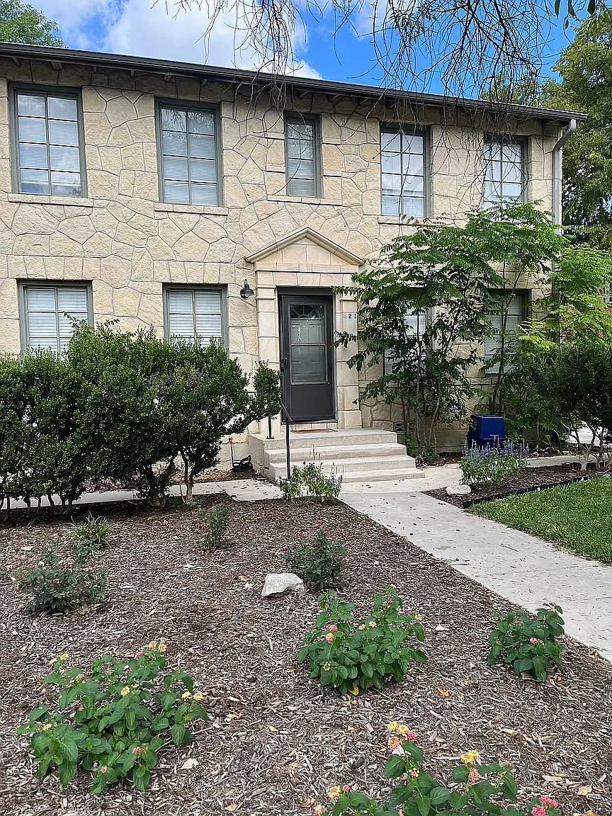 1 bed, 850 sqft, $1,095 — Photo 2