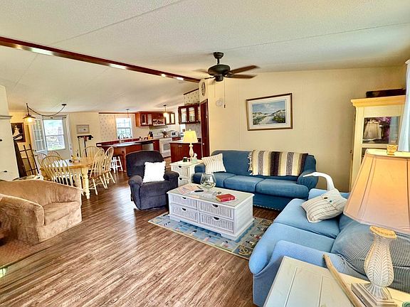 4th image of 131 Edgewater Dr Lot 16