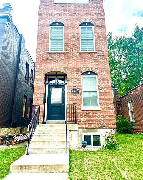 1st image of 4328 Swan Ave