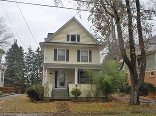 30 Elm St, Webster, NY 14580