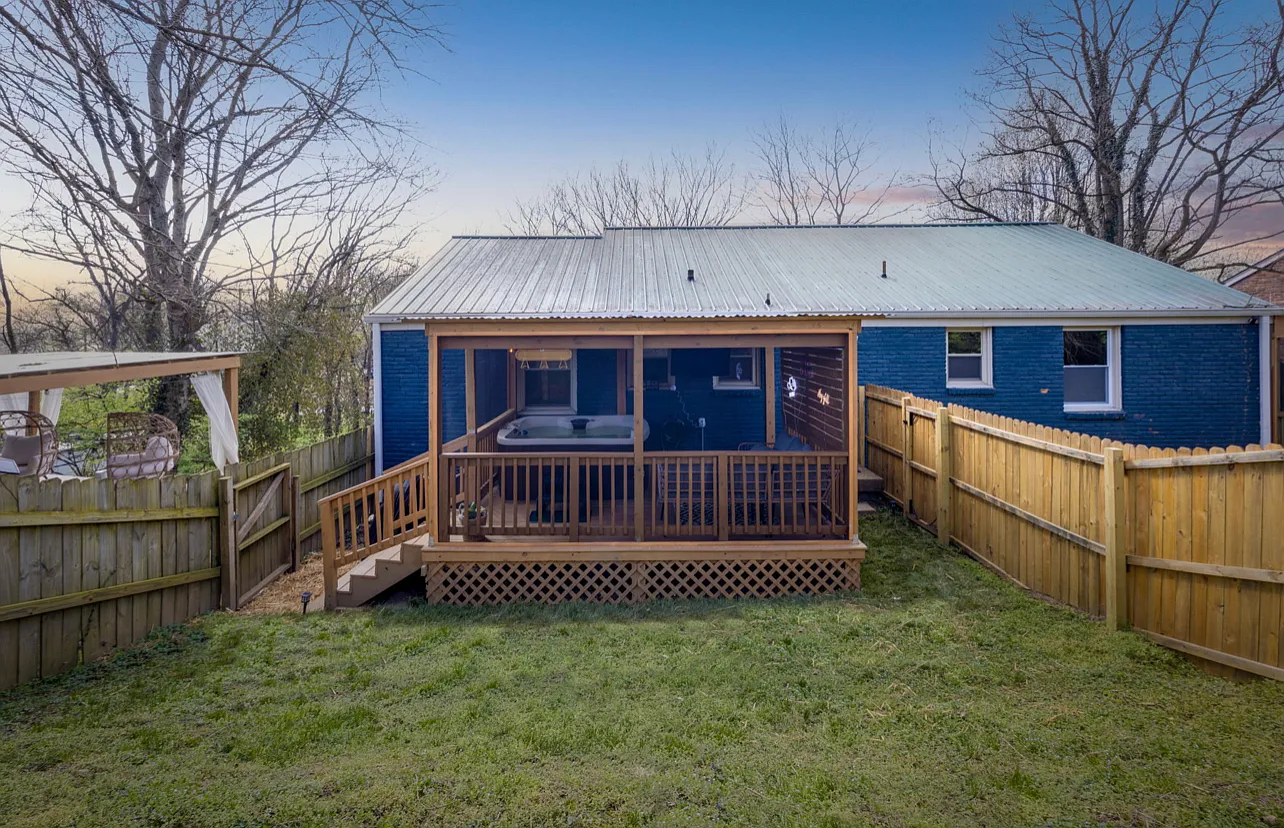 2 bed, $2,700 — Photo 2
