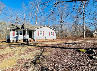 113 Linda Ln, Honea Path, SC 29654
