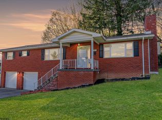 161 Oliver St, Morgantown, WV 26501