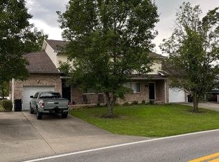 5261 W Pea Ridge Rd, Huntington, WV 25705