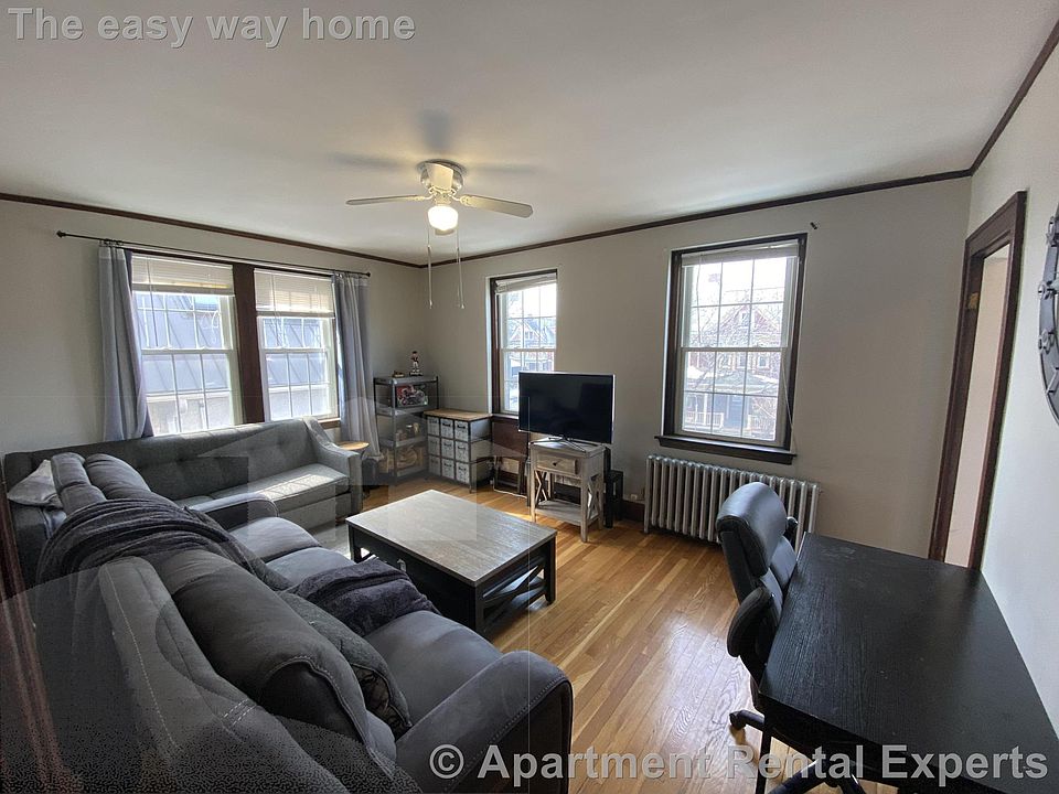 1st image of 119 College Ave N #13