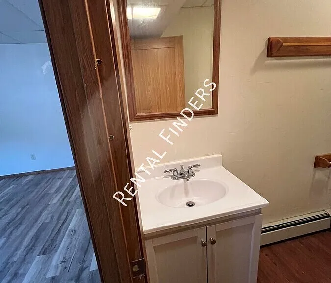 222 E Main St #6 — Photo 19