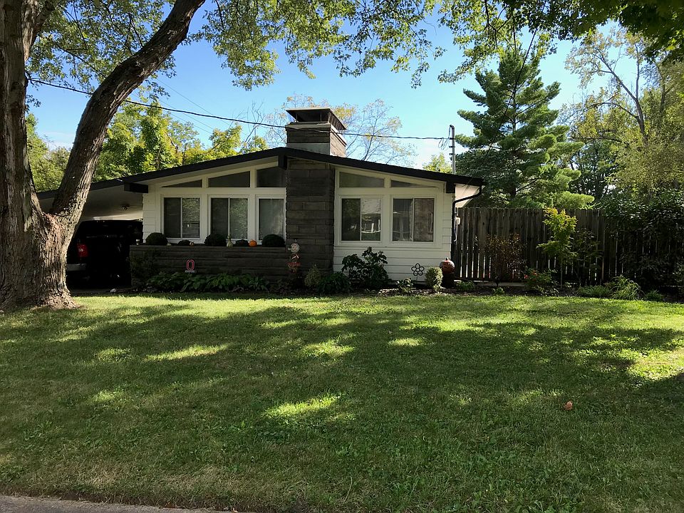 1st image of 311 W Chestnut St