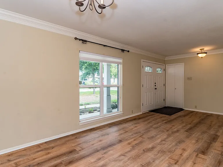 4146 Longvale Dr — Photo 6