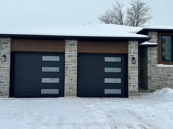 162 Sienna Ave #B, Belleville, ON K8P 4G5