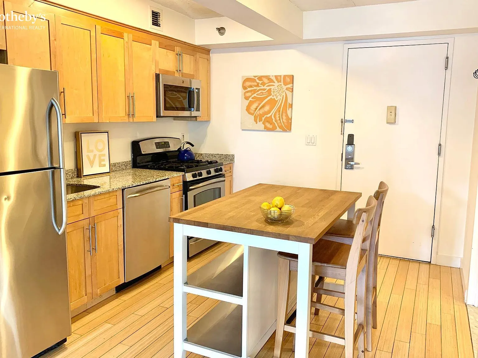 516 West 47th Street — Photo 3