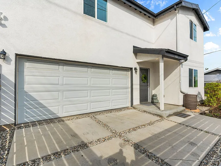122 N Rowan Ave — Photo 9