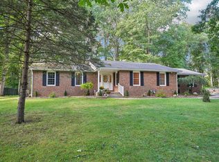 106 Longwell Dr, Grove City, PA 16127