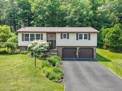 1067 Elton Dr, Endicott, NY, 13760