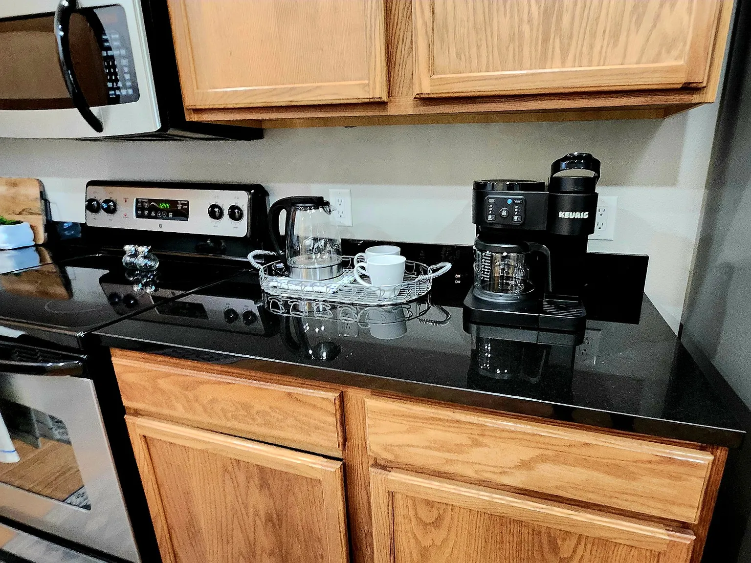 3 bed, 1678 sqft, $2,995 — Photo 3