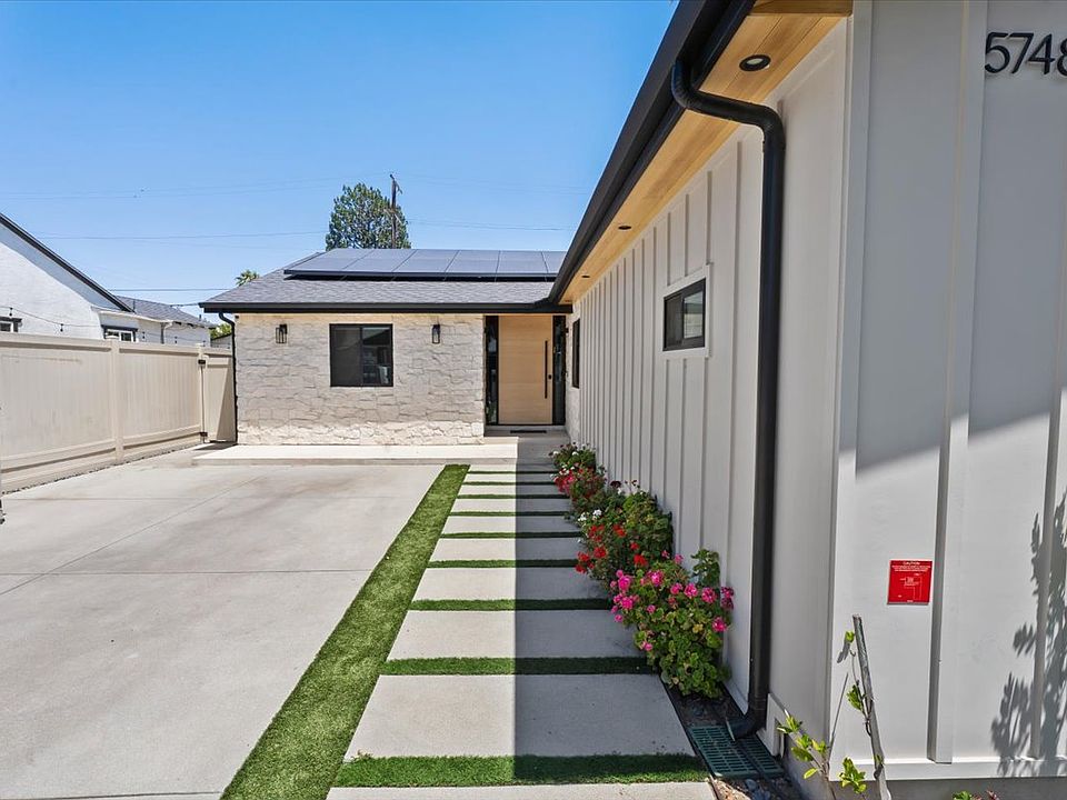 1st image of 5748 Vesper Ave #1