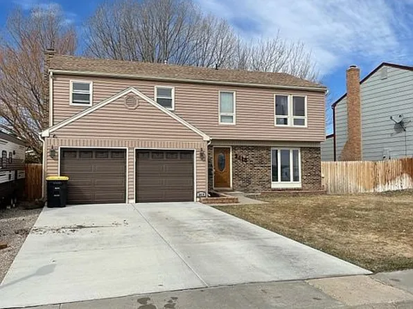 2410 Inverness Blvd, Rawlins, WY 82301