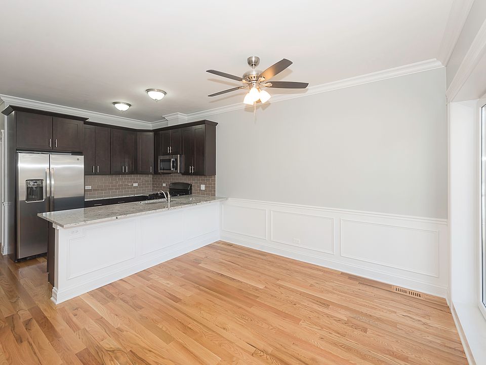 1st image of 2344 W Grand Ave #1