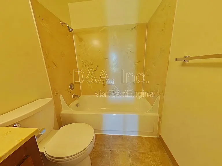 803 SW 8th St #7 — Photo 12