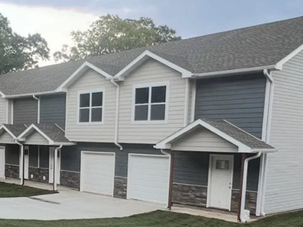 104 Crystal Springs Rd, Linn Creek, MO 65052