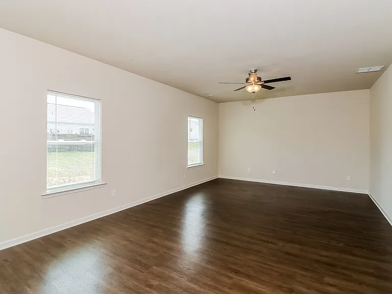 153 Innis Brook Cir — Photo 2