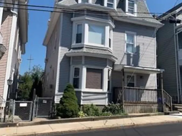554 2nd St, Fall River, MA