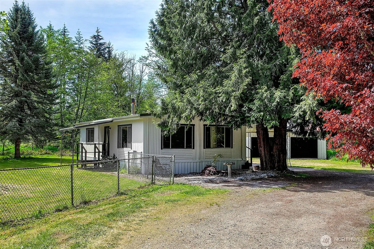 15614 240th Street E photo 1