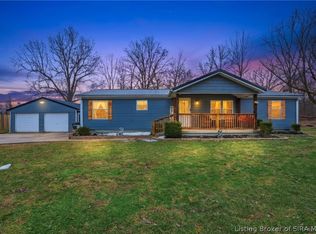 6112 Carr Cir, Jeffersonville, IN 47130