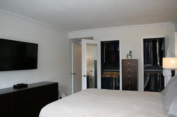 Rented by Halstead Real Estate | media 14