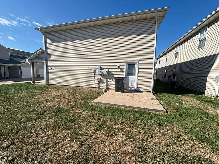 1419 Bodie Dr — Photo 24