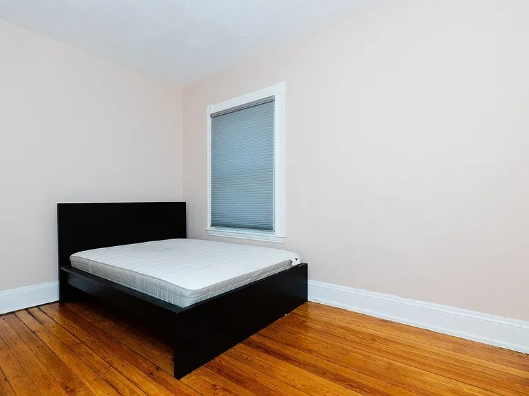 79 Topliff St #2 — Photo 8