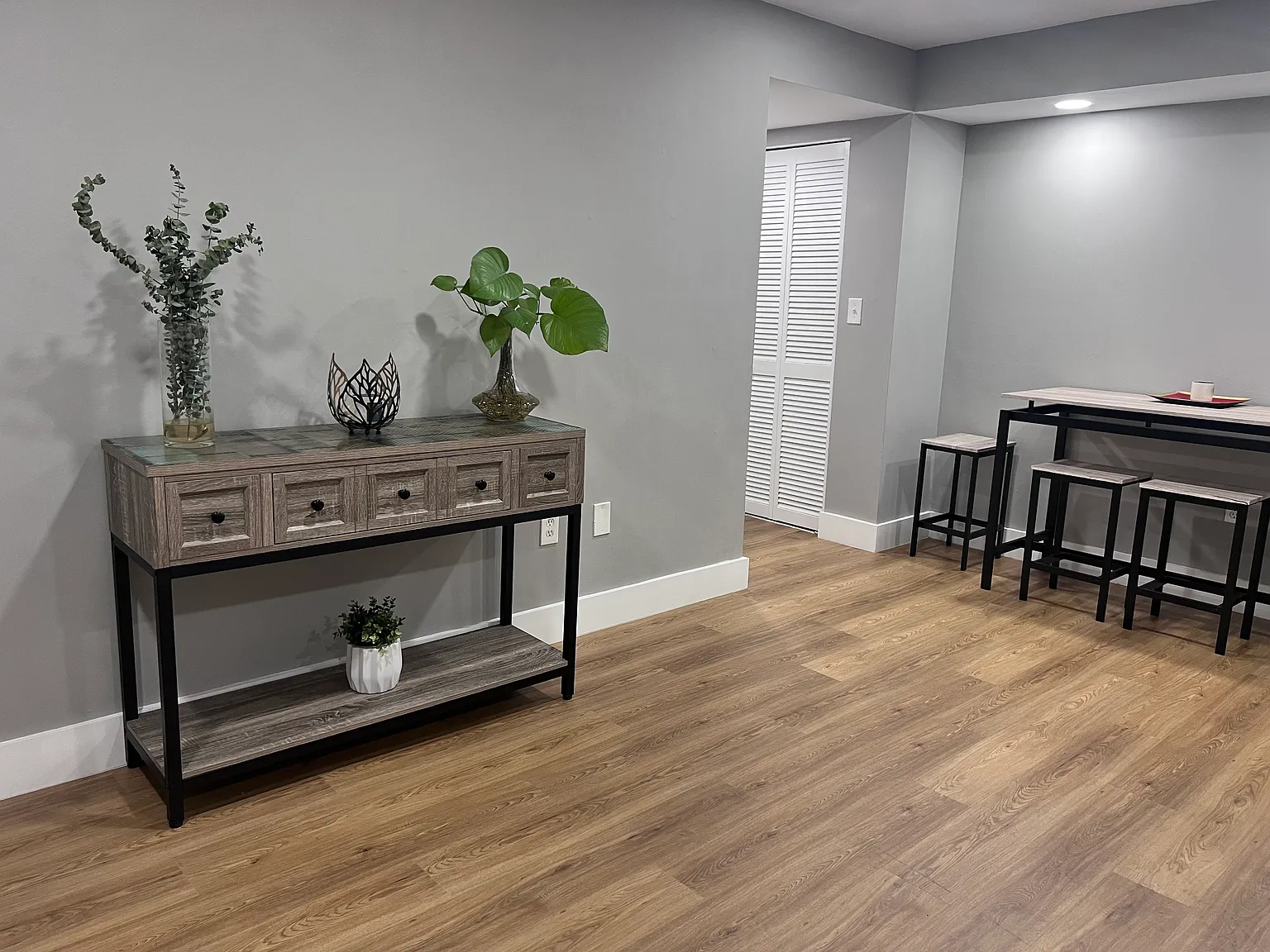 1 bed, 600 sqft, $1,800 — Photo 2