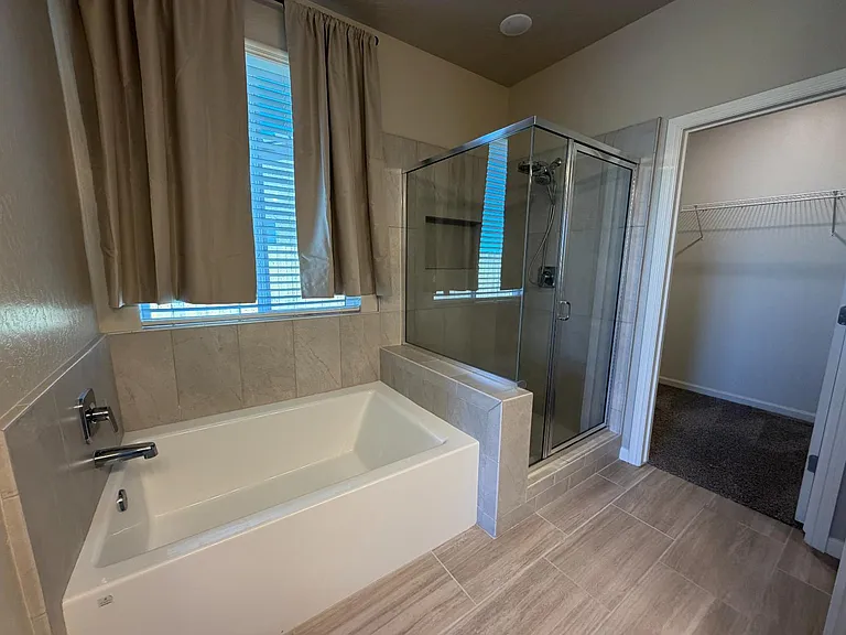 660 Atlantica Dr S — Photo 12