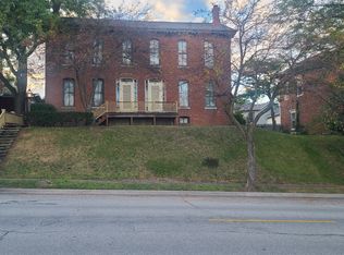205-207 W 3rd St #3, Muscatine, IA 52761