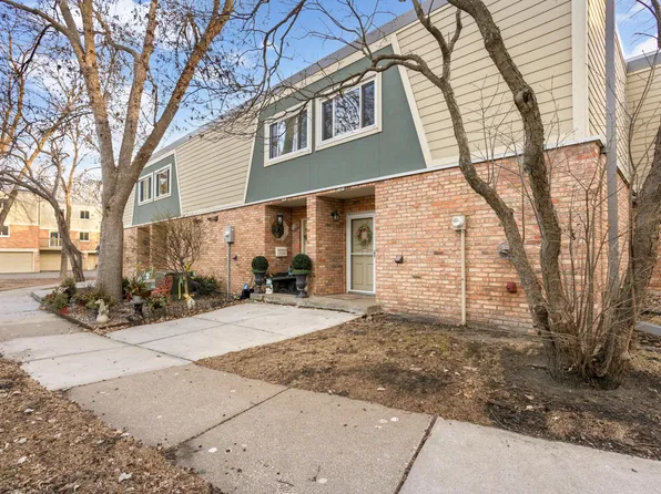 7227 W Franklin Ave, Minneapolis, MN 55426