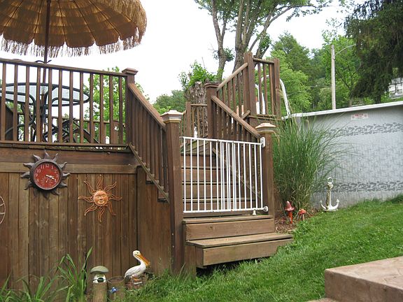 Swimming Pool & Deck