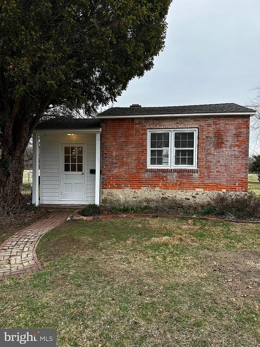 Building Photo - 4677 Summit Bridge Rd