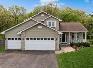 449 Somerset Ln, Somerset, WI 54025