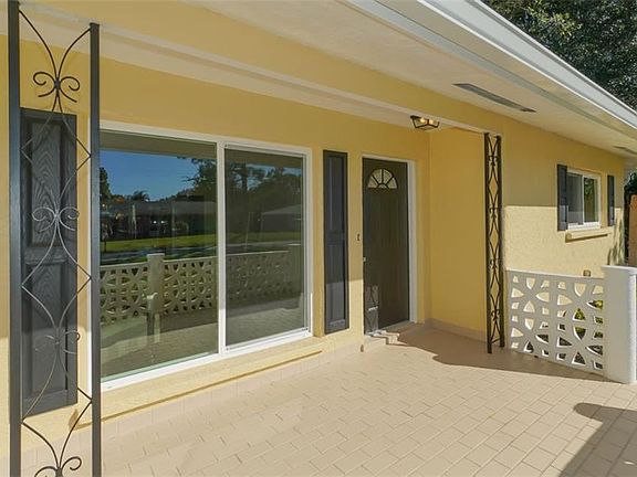 4th image of 3829 San Luis Dr