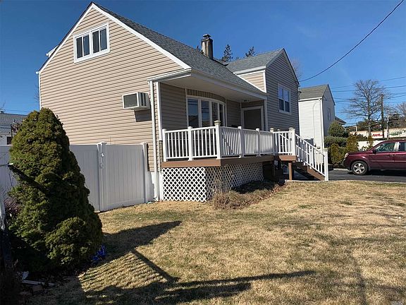 4th image of 12 Crown St