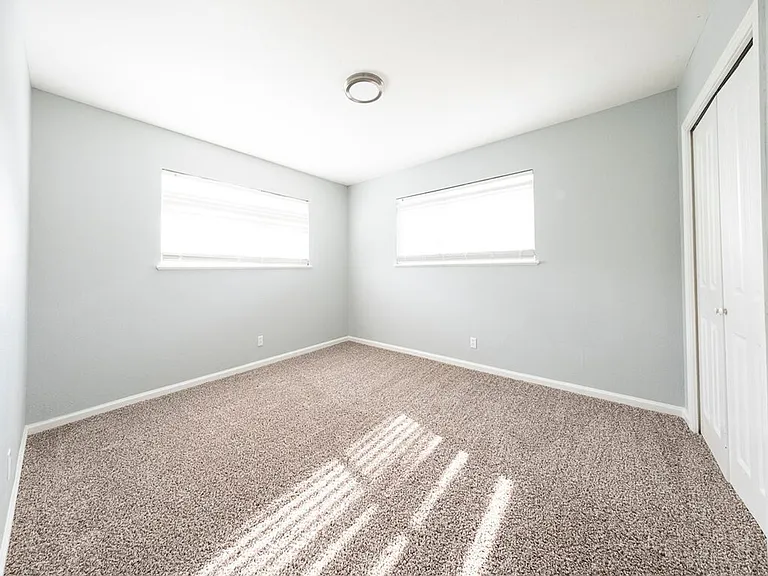 6001 Cameron Rd — Photo 21