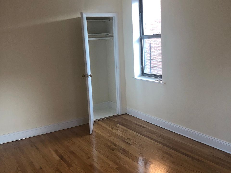 2nd image of 2500 University Ave