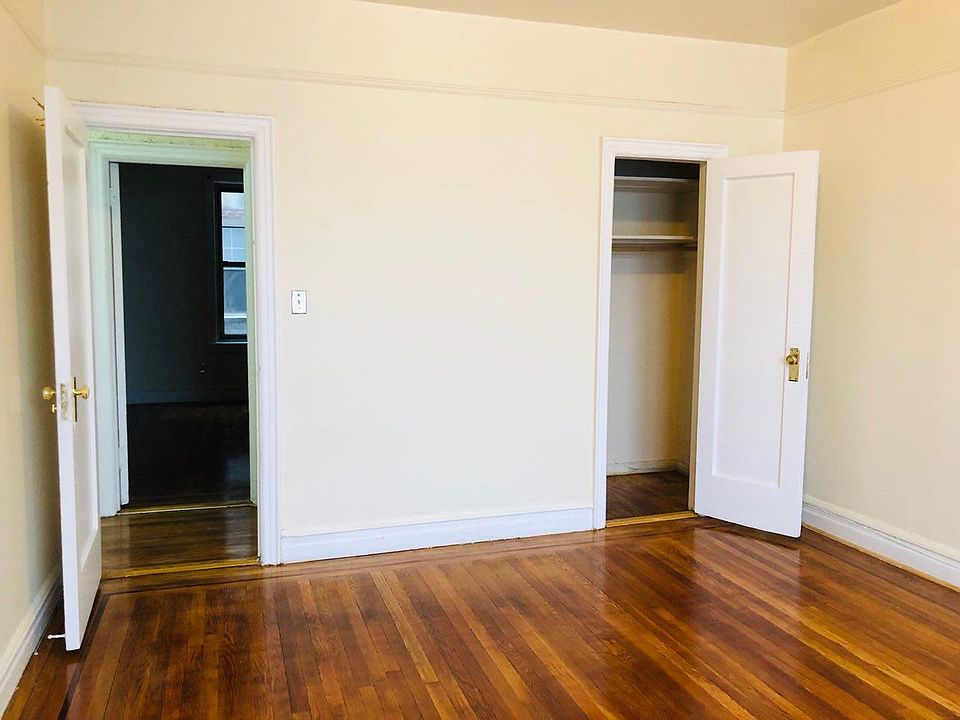 2nd image of 2370 Ocean Ave #5