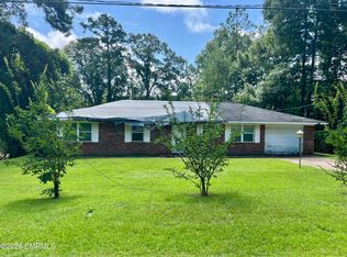 2423 Hillcrest Dr, Meridian, MS 39301