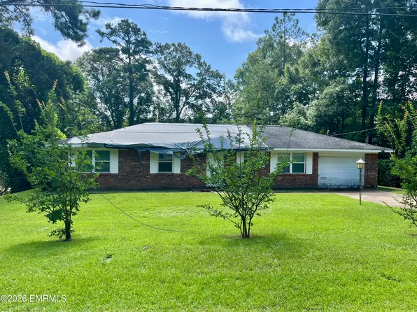 2423 Hillcrest Dr, Meridian, MS 39301