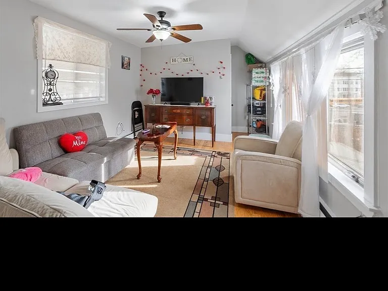 45 School St #2 — Photo 4