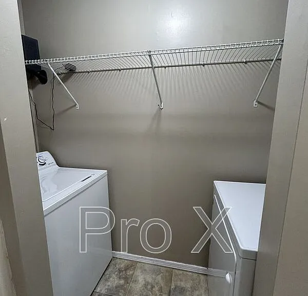 508 E Monroe St #B — Photo 8
