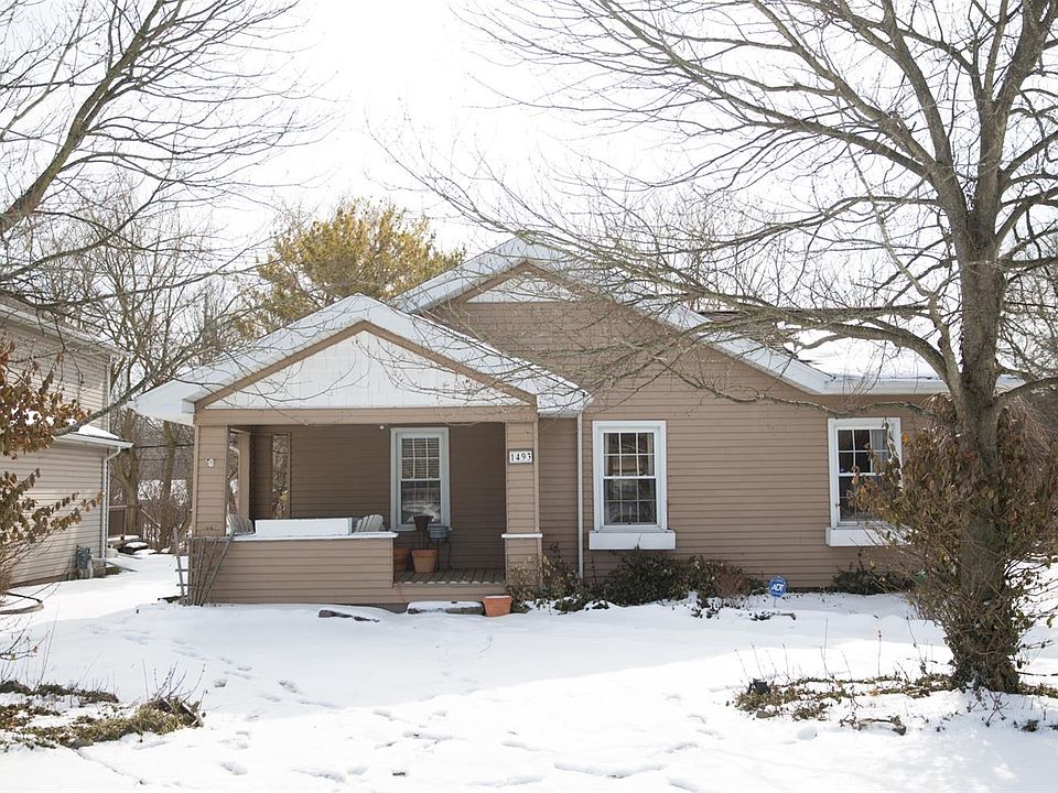 1st image of 1493 Ainsley Ave