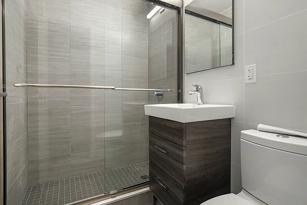 Rented by Stonehenge NYC LLC | media 6