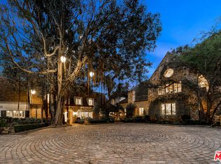 9631 Cedarbrook Dr, Beverly Hills, CA 90210